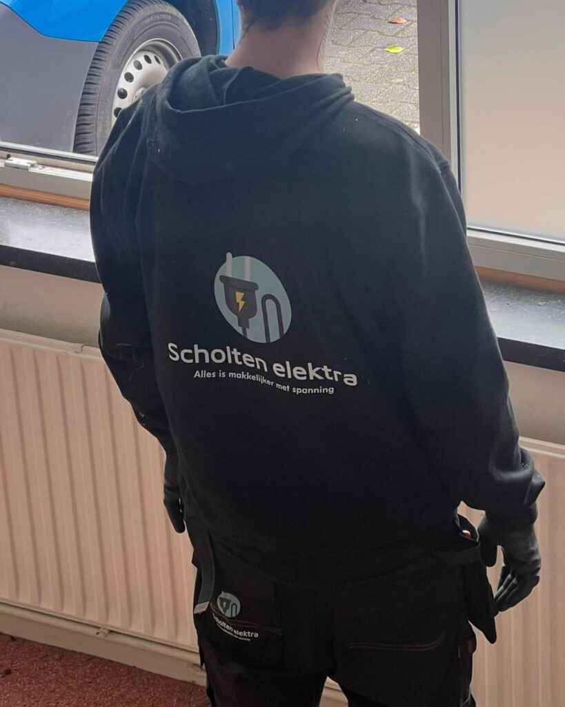 Scholten Elektra - Alles is makkelijker met spanning - Wie zijn wij
